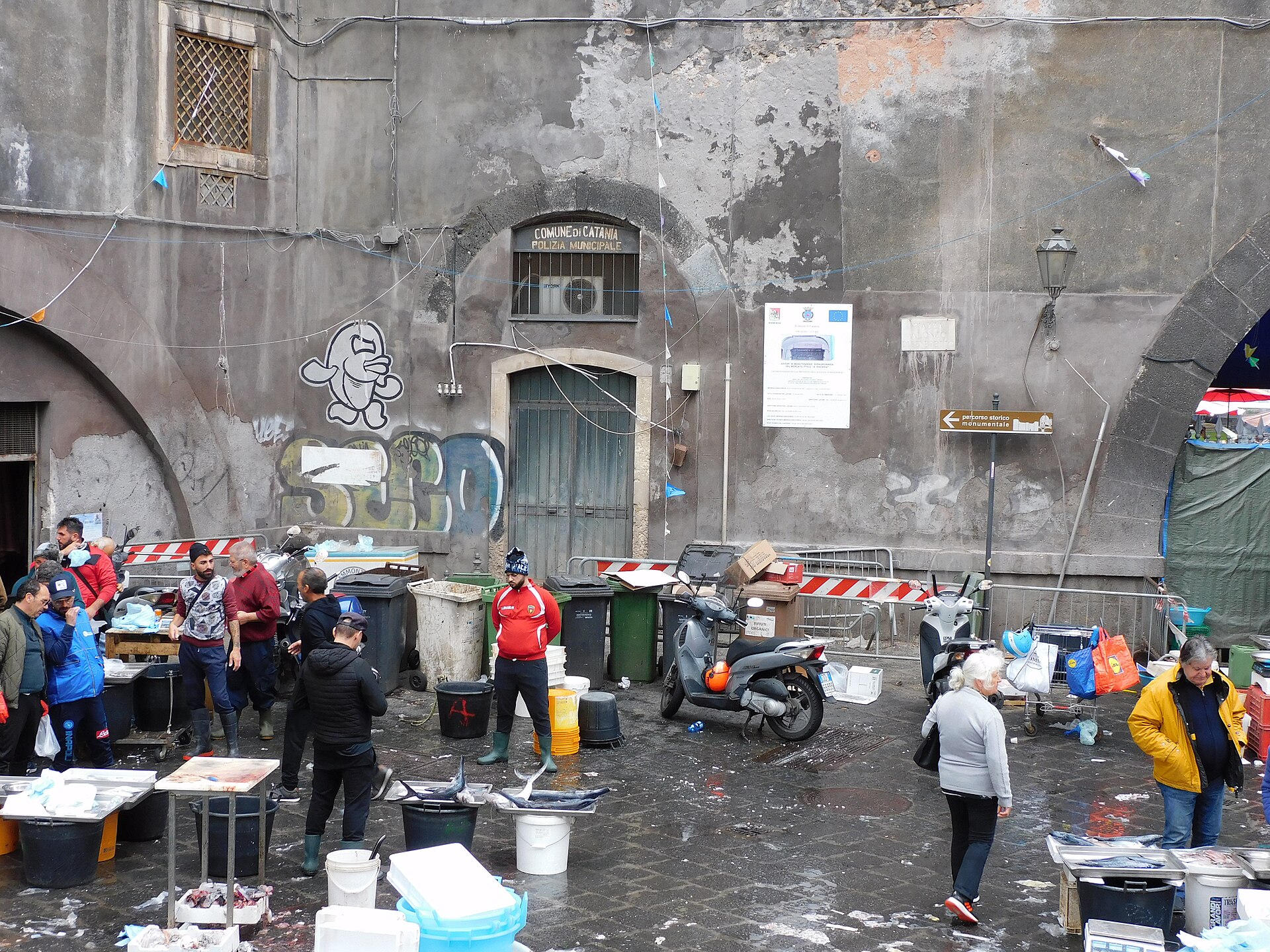 Best Catania excursions for food lovers — markets, street food and winery tastings